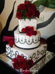 WEDDING CAKE 330